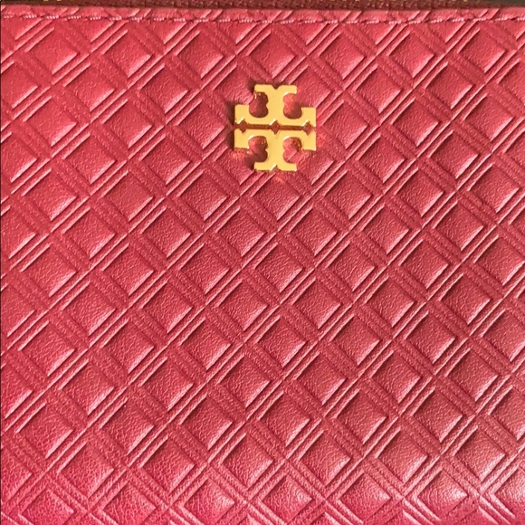 Tory Burch card holder with key chain - Picture 4 of 4